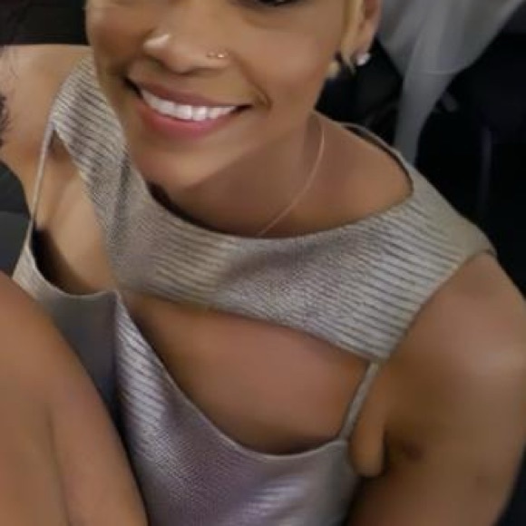 Dress - Picture 6 of 10